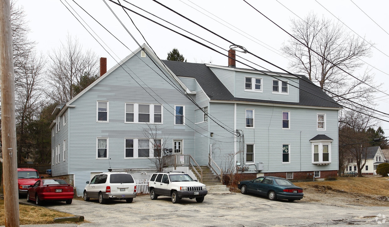 400 Court St, Auburn, ME 04210 Apartments in Auburn, ME