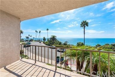 Foto del edificio - 530 Cliff Dr