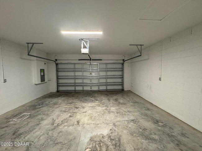 Building Photo - 353 Gypsy Palace Ln