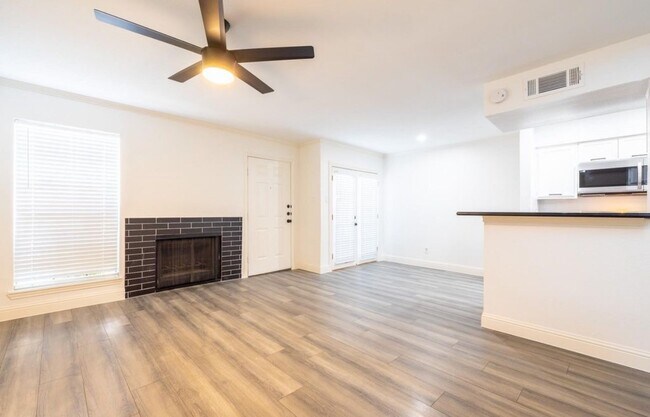 Foto del edificio - 14600 Fonmeadow Dr