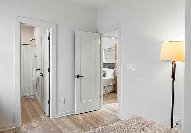 Foto del edificio - 5808 Knight St