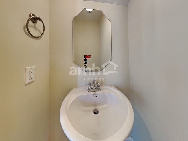 Building Photo - 6947 Calderwood Drive