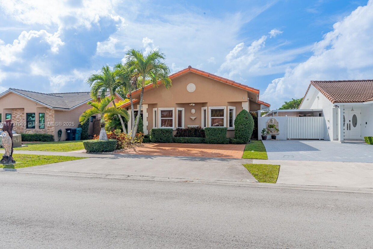 Foto principal - 14590 SW 51st St