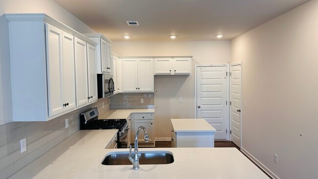 Photo - 69 Windover Wy House