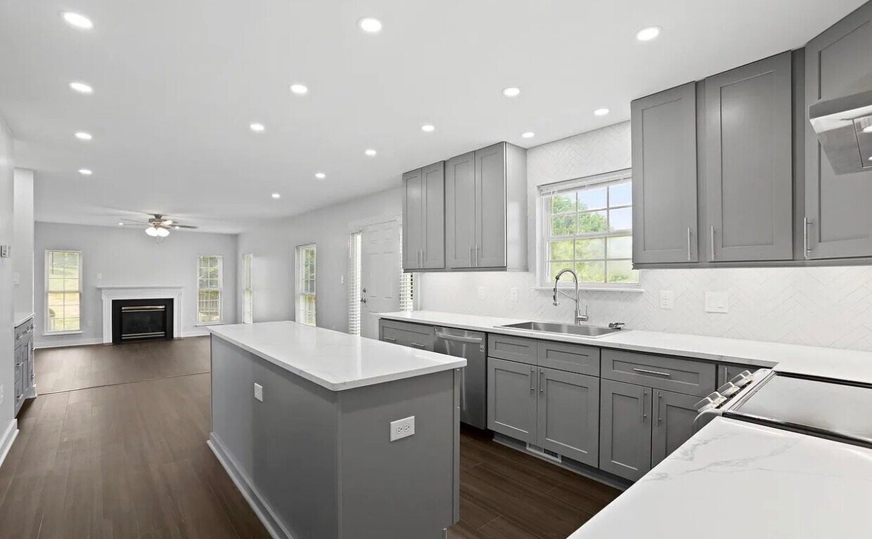 Foto del edificio - 4001 Mossy Bank Ln
