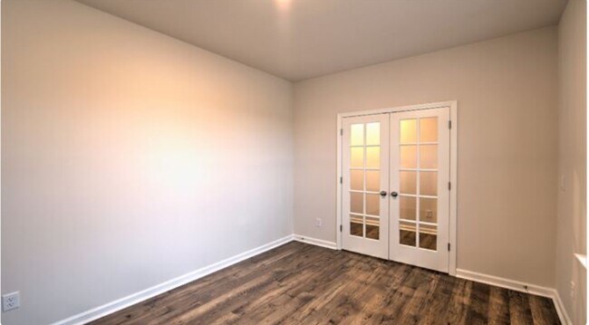 Building Photo - 403 Bonifay Dr