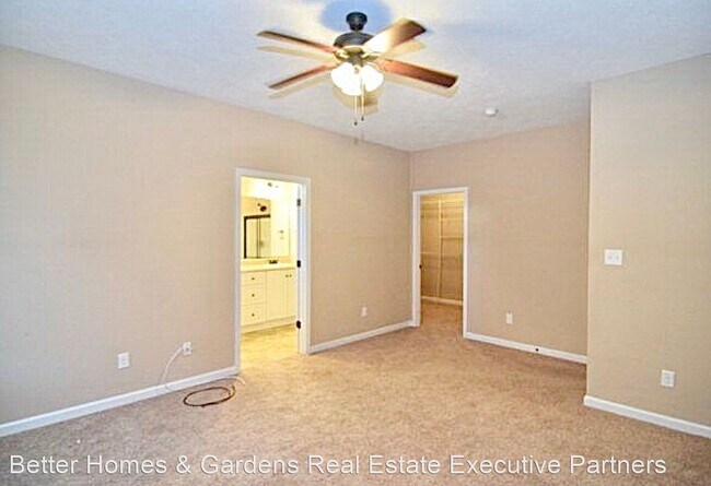3 br, 2.5 bath House - 4435 Grove Landing photo'