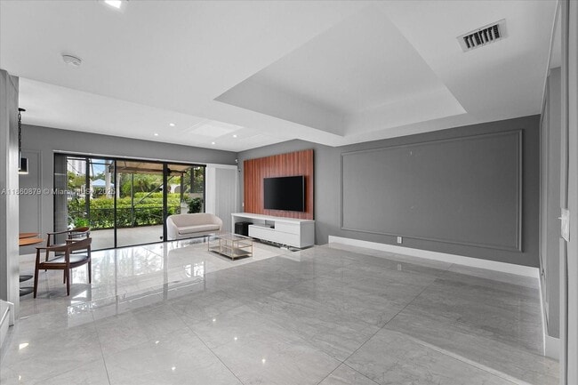 Foto del edificio - 3602 Yacht Club Dr