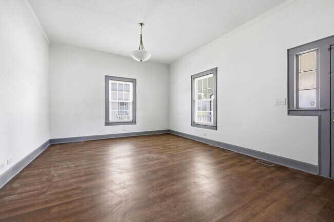 Building Photo - Renovated 2 Bed 1 Bath Home in Erwin