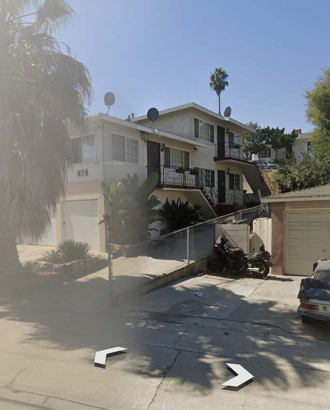 Building Photo - 878 Glenway Dr