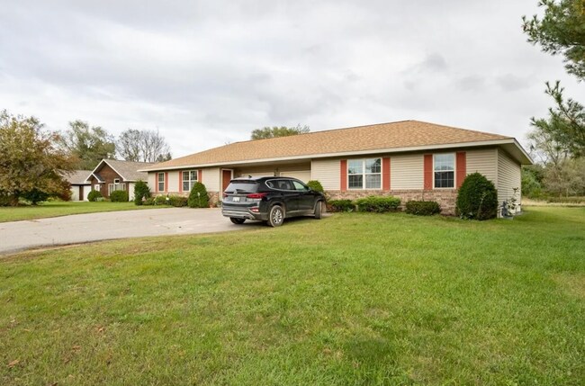Building Photo - 6305 Teagan Ln