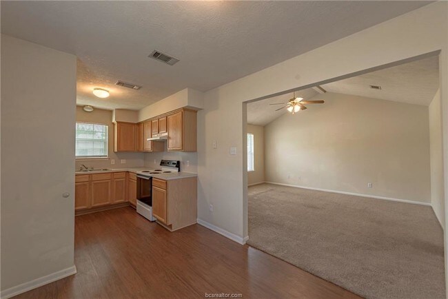 Foto del edificio - 2414 Brittain Ct