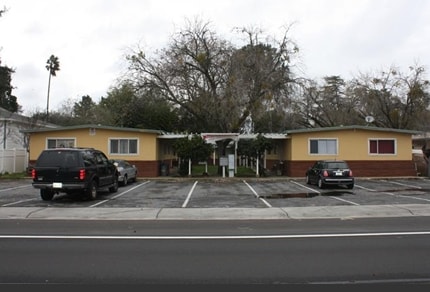 Primary Photo - 210 Natoma St