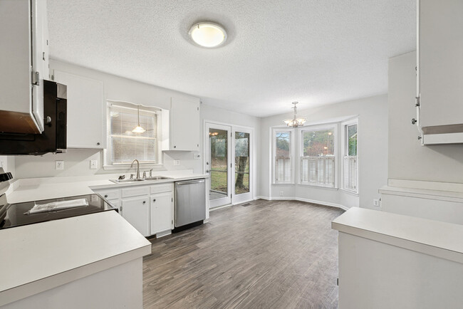 Foto del edificio - 131 Autumn Ridge Dr