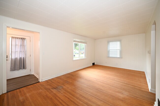 Foto del edificio - 1221 8th Ave NW