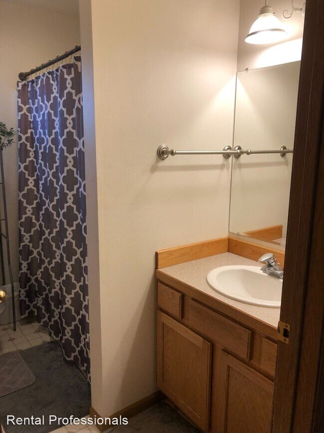 Building Photo - 3 br, 2 bath House - 170 Latigo Drive
