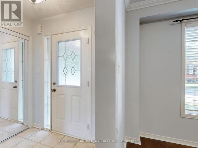 Building Photo - 60 Cariglia Trail