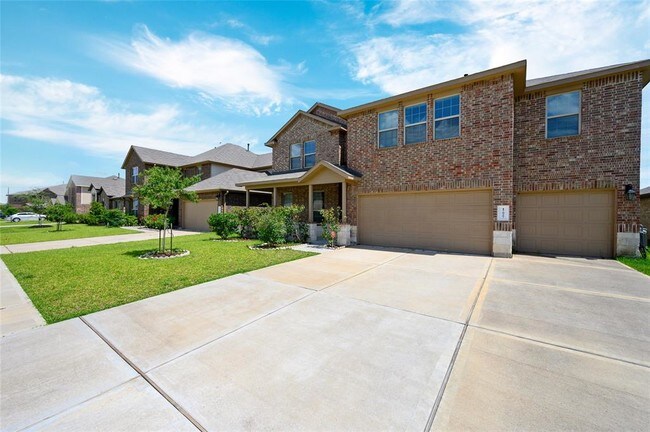 Building Photo - 17927 Tenasserim Pine Trace