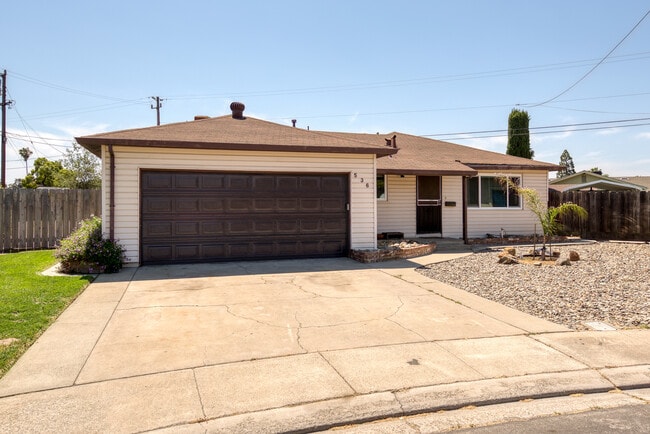 Building Photo - 536 Mulberry Cir