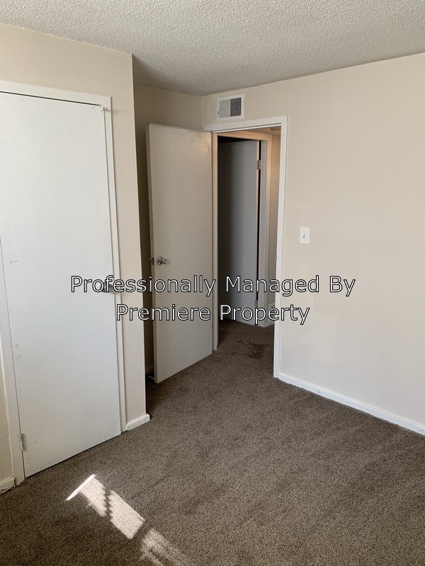 9401 E 63rd St, Raytown, MO 64133 House for Rent in Raytown, MO