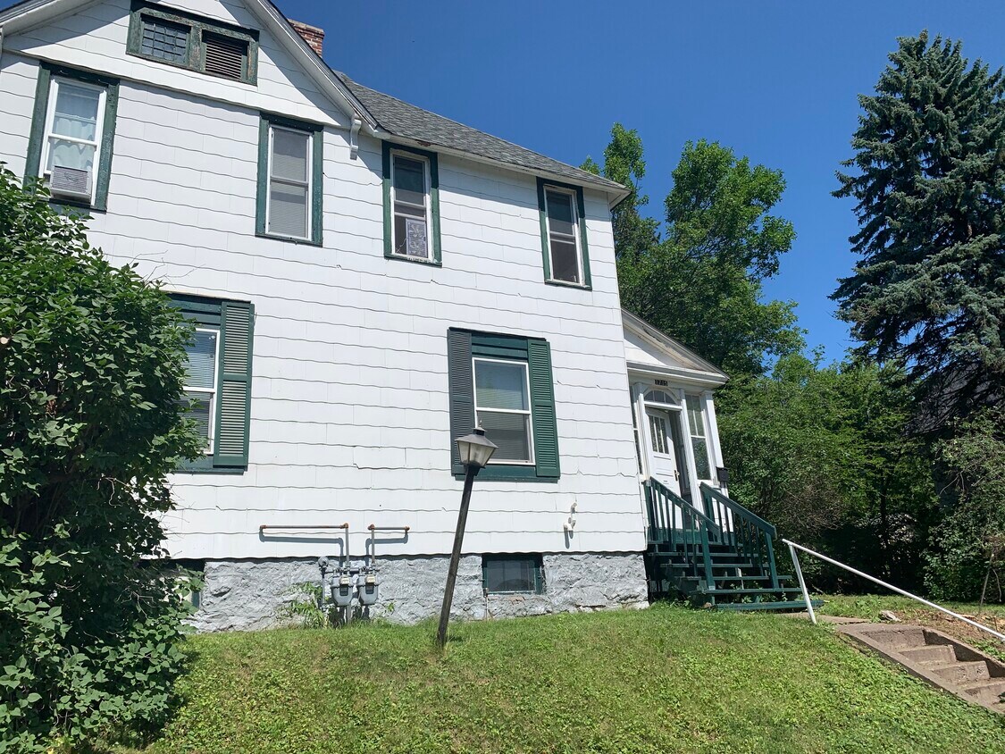 Primary Photo - 1713 Jefferson St