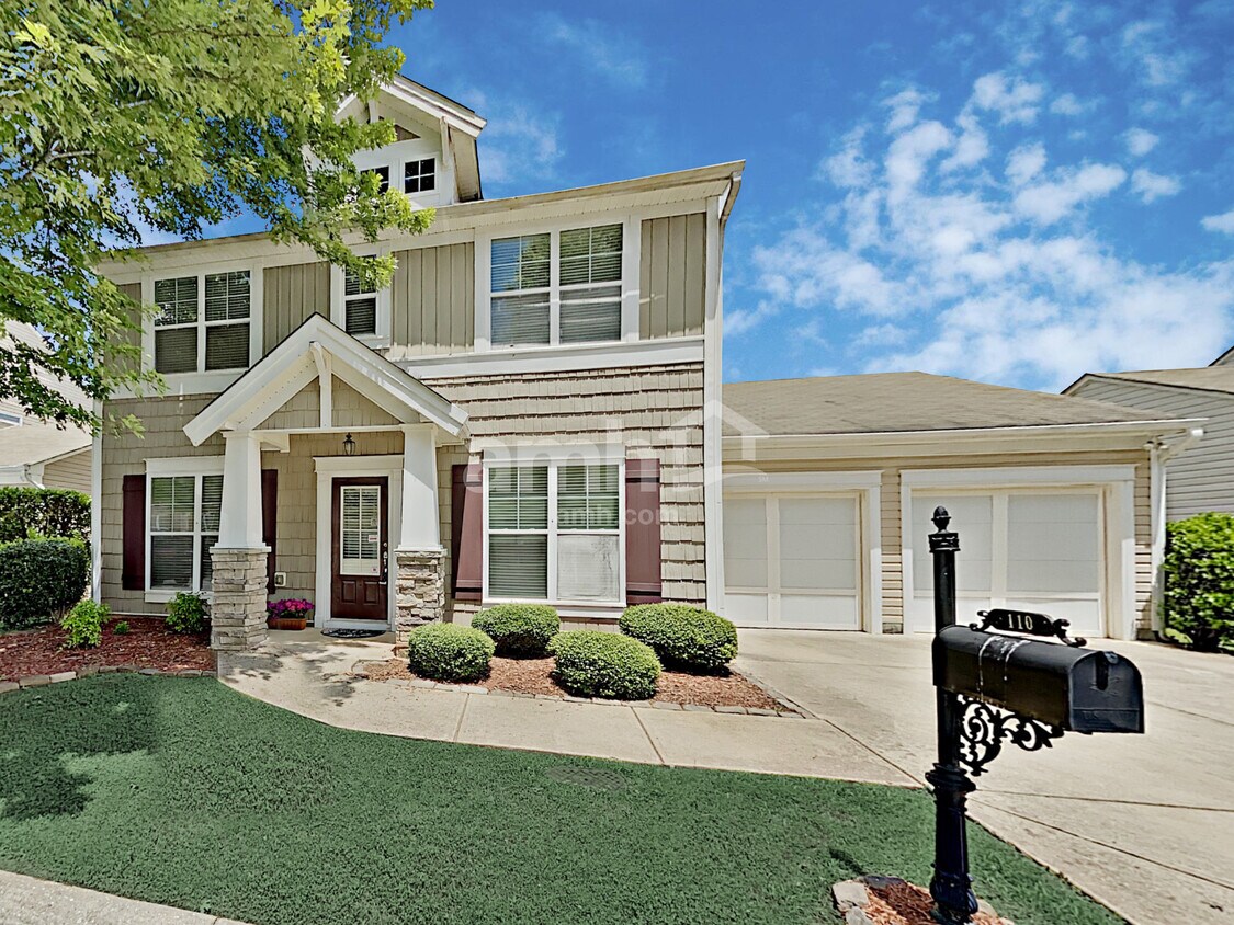Primary Photo - 110 Plumeria St