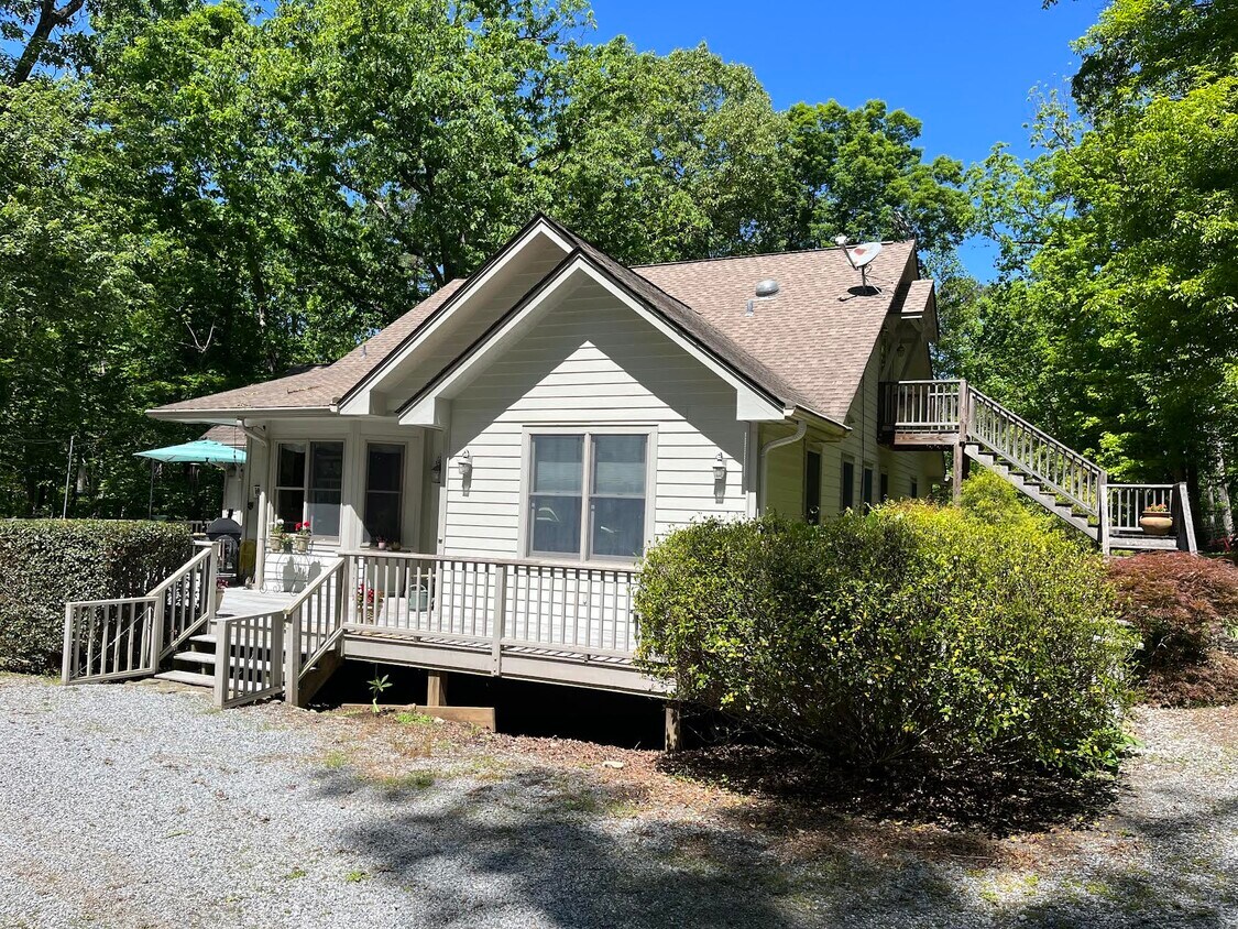 498 Winterset TrailHunt Country HomeShor... House Rental in Tryon