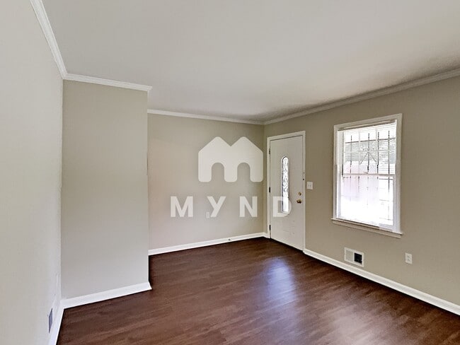 Building Photo - 2175 Surrey Trl