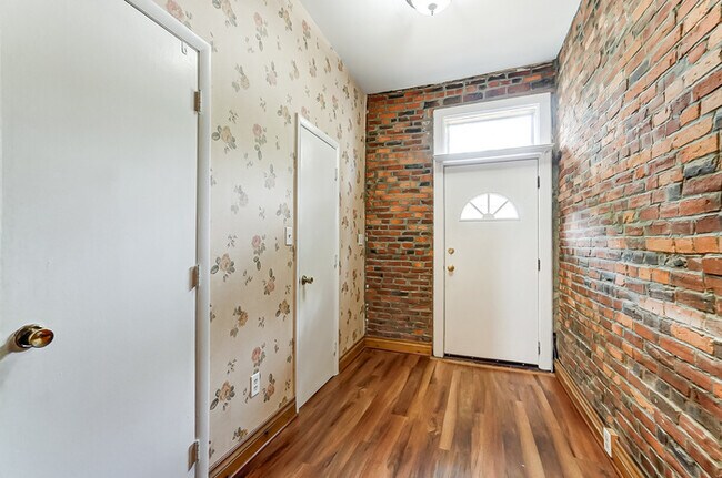 Foto del edificio - 2 Bedroom Italian Village Town-home