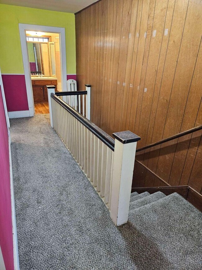 Foto del edificio - 109 E Stewart Rd