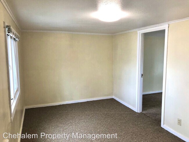 Building Photo - 1 br, 1 bath House - 1135 NE Baker St.