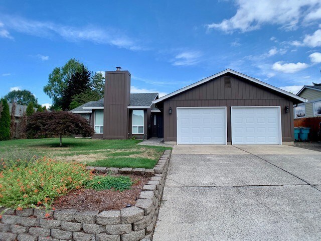 Primary Photo - 3 Bedroom/2 Bath Ranch Style Home In Desir...