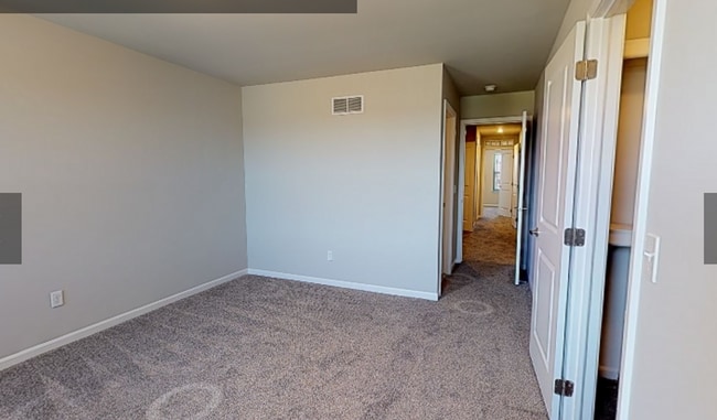 Building Photo - Mid-Town Park, LLC