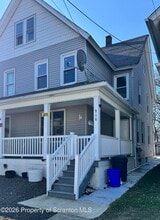 Building Photo - 916 S 9th Ave