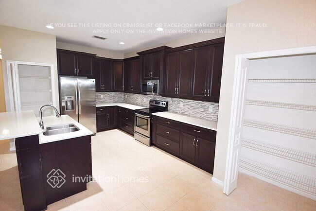 Foto del edificio - 5535 Wishing Star Ln