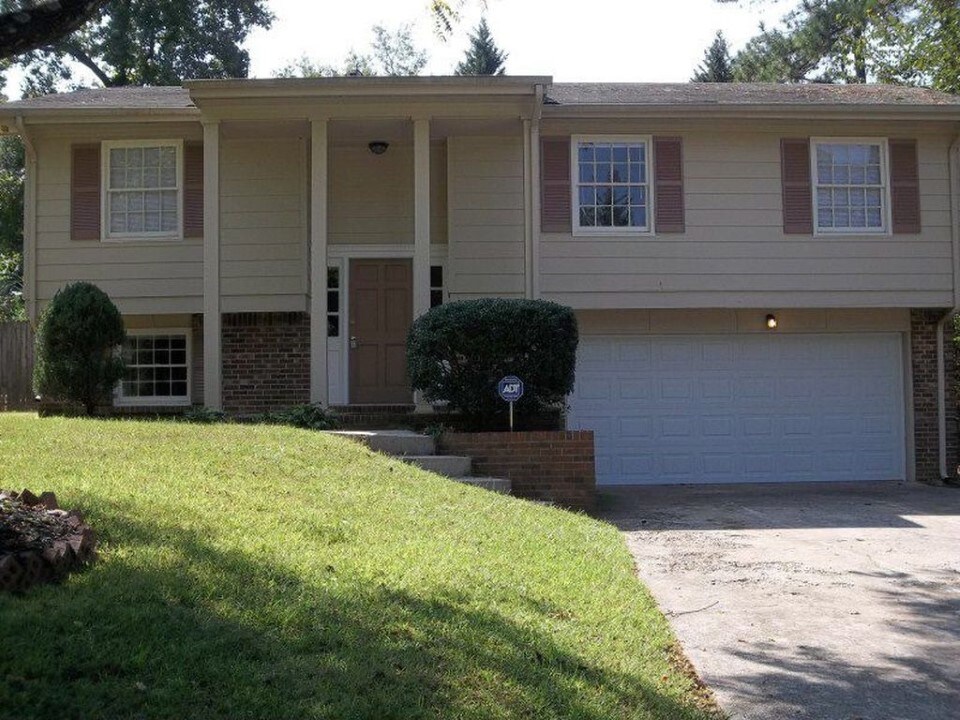 Primary Photo - 2539 Sparta Dr