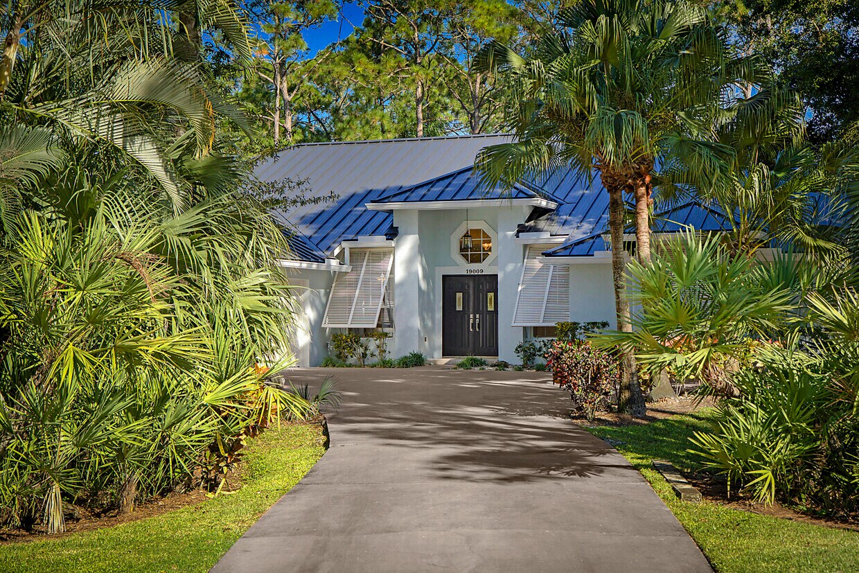 Foto principal - 19009 SE Old Trail Dr W
