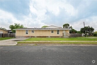 Building Photo - 1802 16th St