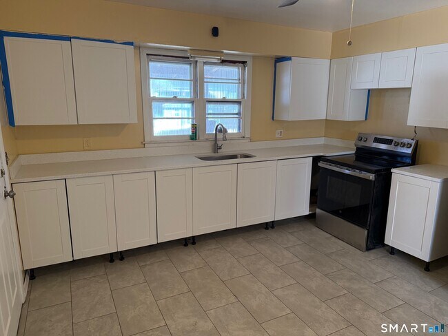 Foto del edificio - 79 Rangely St