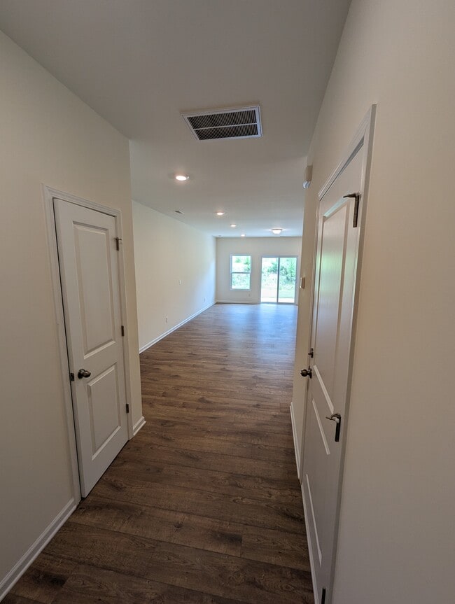 Building Photo - 2828 Trinity St