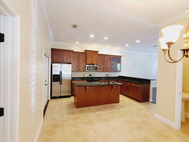Building Photo - 1381 Orchid Ave