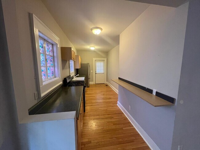 Foto del edificio - 406 Parkway Dr NE