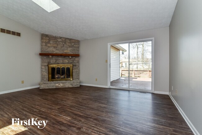 Building Photo - 5844 Timber Lake Blvd