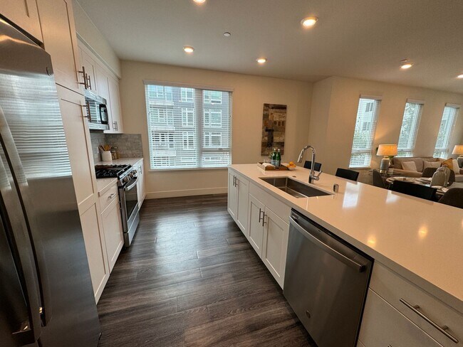 Foto del edificio - 3bd/3ba Townhouse in San Jose - Coming  Soon!