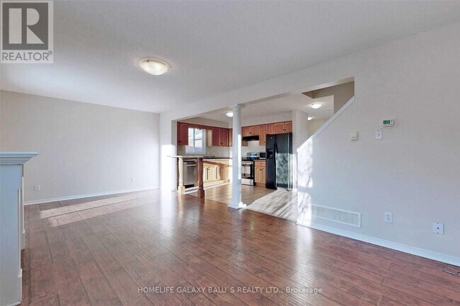 Photo du bâtiment - 2119 Foxwood Ave