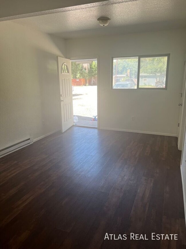 Building Photo - 236 W Iowa Ave