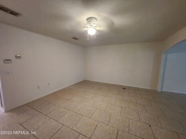 Foto del edificio - 8249 Halls Hammock Ct