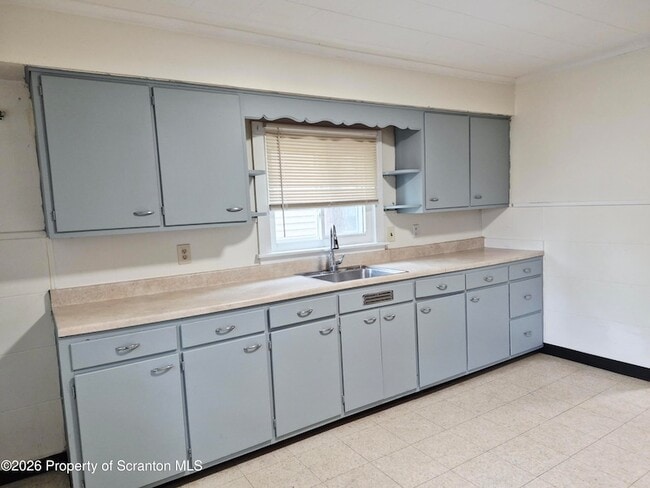 Building Photo - 70 2nd St