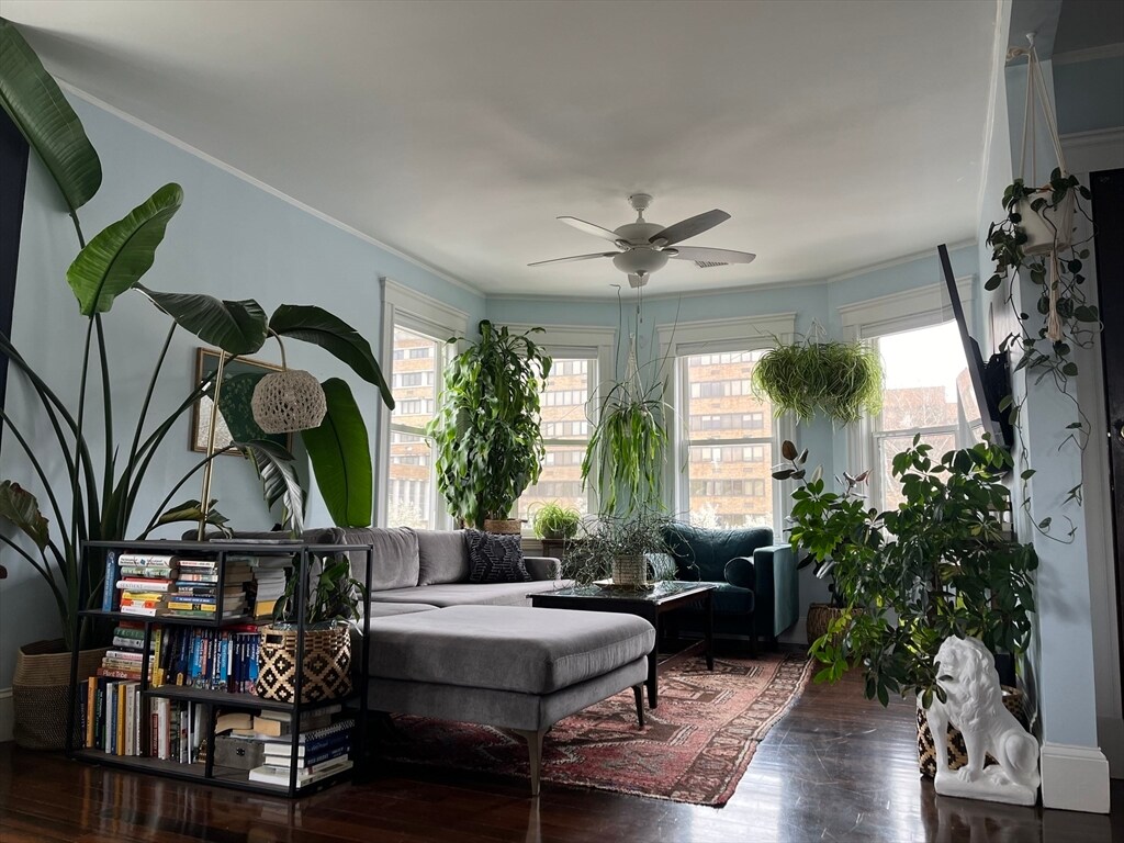 Foto principal - 2145 Dorchester Ave