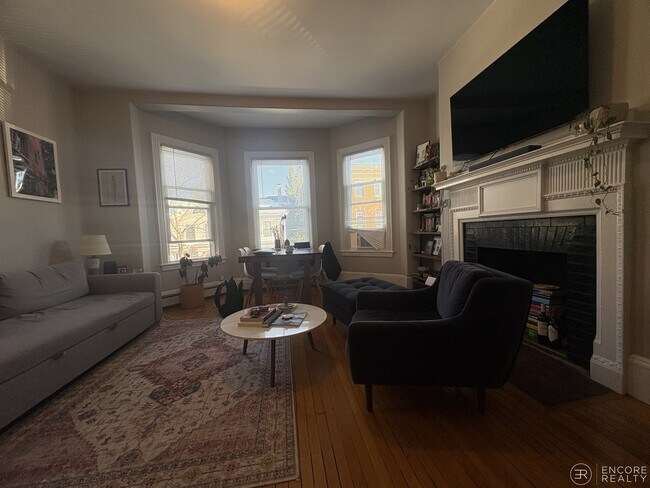 Foto del edificio - 63 Dana St